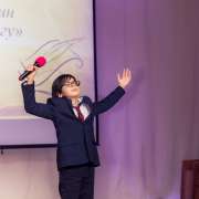«Души прекрасные порывы»: ученики Международной лингвистической школы читали свои любимые стихи 