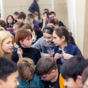 «Души прекрасные порывы»: ученики Международной лингвистической школы читали свои любимые стихи 