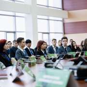 Старшеклассники Международной лингвистической школы стали участниками конференции по Модели ООН в ДВФУ
