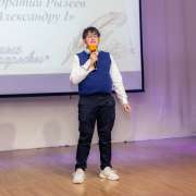 «Души прекрасные порывы»: ученики Международной лингвистической школы читали свои любимые стихи 