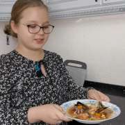 Участники кулинарного конкурса Международной лингвистической школы «Пальчики оближешь» получили сертификаты на кулинарные мастер-классы 