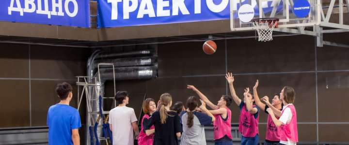 Спартакиада в МЛШ продолжается: самым полезным игроком турнира по баскетболу признан ученик 8м2 класса Богдан Михайлов