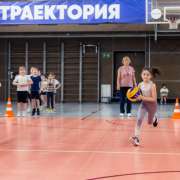 Ученики Международной лингвистической школы сыграли в теннисном турнире в Уссурийске и показали себя на Веселых стартах 