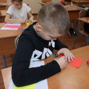 Новый год по-китайски в Международной лингвистической школе: создаем новогодние китайские фонарики и соревнуемся в искусстве каллиграфии 