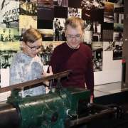 Ученики восьмых классов в ходе подготовки проекта «Historical Heritage of Vladivostok Fortresses» посетили музей Арсеньева 