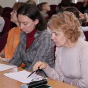 Проект «Лингвистический портрет слова»: ученики 5 классов Международной лингвистической школы учатся работать со словарями   
