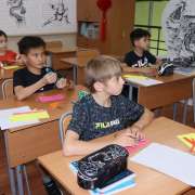 Новый год по-китайски в Международной лингвистической школе: создаем новогодние китайские фонарики и соревнуемся в искусстве каллиграфии 