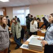 Ученики 8м2 класса Международной лингвистической школы отправились на экскурсию в отделение МВД по Приморскому краю 