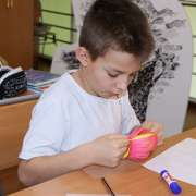 Новый год по-китайски в Международной лингвистической школе: создаем новогодние китайские фонарики и соревнуемся в искусстве каллиграфии 