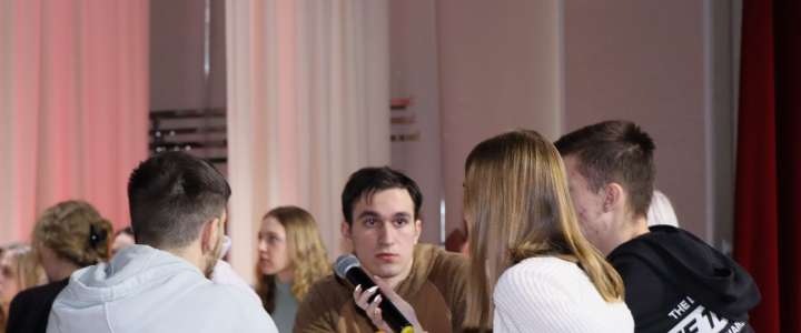 Game Club на Неделе наук в МЛШ: соревнуемся в эрудиции и знаниям по изучаемым предметам