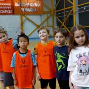 Ученики начальных классов Международной лингвистической школы завершили спартакиаду шахматными партиями 