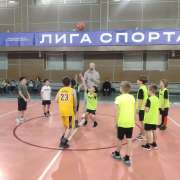 Ученики начальных классов взяли эстафету спартакиады у старших учеников Международной лингвистической школы  