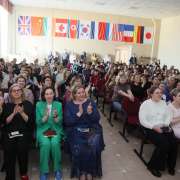 Литературно-музыкальный салон «Слово о женщине» в честь Международного женского дня.  Фоторепортаж.