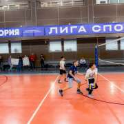 Спартакиада в МЛШ завершилась: ученики 5 классов сыграли пионербол, а ученики 8 – в шахматы 