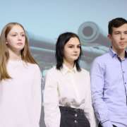 Ученики 8 классов Международной лингвистической школы завершили исследовательский проект «Historical Heritage. Vladivostok Fortress» публичное защитой