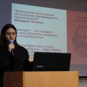 Ученики 9 и 10 классов Международной лингвистической школы защитили проектные и исследовательские работы