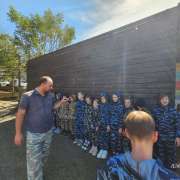 Ученики 3м1 класса Международной лингвистической школы сыграли в пейнтбол и убедились, что командный дух очень важен! 