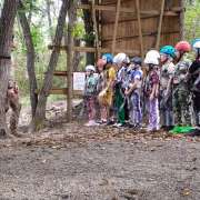 Ученики 3м1 класса Международной лингвистической школы сыграли в пейнтбол и убедились, что командный дух очень важен! 