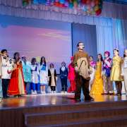 Международная лингвистическая школа отмечает день рождения