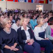 Международная лингвистическая школа отмечает день рождения