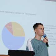 Проекты учеников 9 классов Международной лингвистической школы: от исследования мотивов хобби подростков до возможностей создания электронной музыки каждым желающим