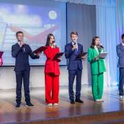 Международная лингвистическая школа отмечает день рождения