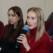 Ученики 9 классов Международной лингвистической школы успешно завершили защиты проектных и исследовательских работ