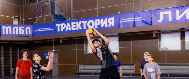 Спартакиада в Международной лингвистической школе продолжается пионерболом и настольным теннисом 