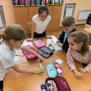 Первоклассники Международной лингвистической школы попрощались с азбукой