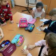 Первоклассники Международной лингвистической школы попрощались с азбукой