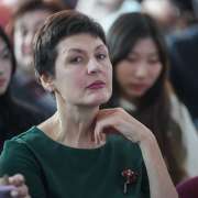 В честь Дня защитника Отечества в Международной лингвистической школе состоялся  торжественный концерт