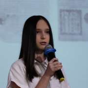 Ученики 7 и 8 классов Международной лингвистической школы завершили проект «Founders of Vladivostok» на английском языке креативными презентациями 