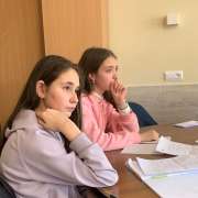 Ученики Международной лингвистической школы успешно сыграли математические бои на математическом турнире Европы