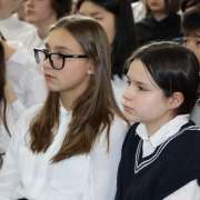 Ученики 7 и 8 классов Международной лингвистической школы завершили проект «Founders of Vladivostok» на английском языке креативными презентациями 
