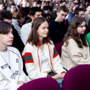 «Вишневый сад» на сцене МЛШ: ученики 11 классов играют самую известную пьесу Чехова 