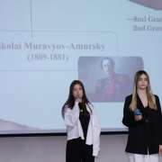 Ученики 7 и 8 классов Международной лингвистической школы завершили проект «Founders of Vladivostok» на английском языке креативными презентациями 
