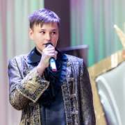 Ученики 6 классов Международной лингвистической школы сыграли спектакль «Принц и нищий» на английском языке 