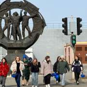 Ученики Международной лингвистической школы познакомились с работой космодрома «Восточный»