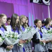 Дорогие одиннадцатиклассники!  В прошлом остались одиннадцать школьных лет, наполненных счастливыми открытиями, незабываемыми впечатлениями. 