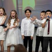 Спасибо вам! Ученики 4 класса МЛШ простились с начальной школой 