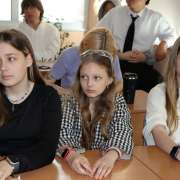 Ученики 10 классов Международной лингвистической школы завершили защиту проектных и исследовательских работ 