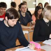 Ученики 10 классов Международной лингвистической школы завершили защиту проектных и исследовательских работ 