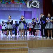 Дорогие одиннадцатиклассники!  В прошлом остались одиннадцать школьных лет, наполненных счастливыми открытиями, незабываемыми впечатлениями. 
