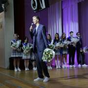 Дорогие одиннадцатиклассники!  В прошлом остались одиннадцать школьных лет, наполненных счастливыми открытиями, незабываемыми впечатлениями. 