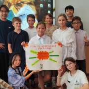 Literacy week в Международной лингвистической школе: шесть групп - шесть пословиц о ценности семьи, друзей и образования
