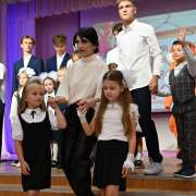 Дорогие ребята, уважаемые коллеги!  Примите самые искренние поздравления с Днём знаний и началом нового учебного года!
