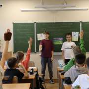 Мораль сей басни такова: пятиклассники Международной лингвистической школы выполняют творческие работы по теме «Басни»