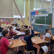 День самоуправления в МЛШ: старшеклассники ведут уроки у младших классов, а учителя участвуют в квизах и творческих проектах