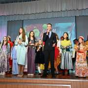 Праздничный концерт в Международной лингвистической школе в честь Дня учителя