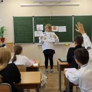 «Заруби себе на носу»: в 6м1 классе МЛШ прошел творческий урок по теме «Лексикология. Фразеологизмы» 
